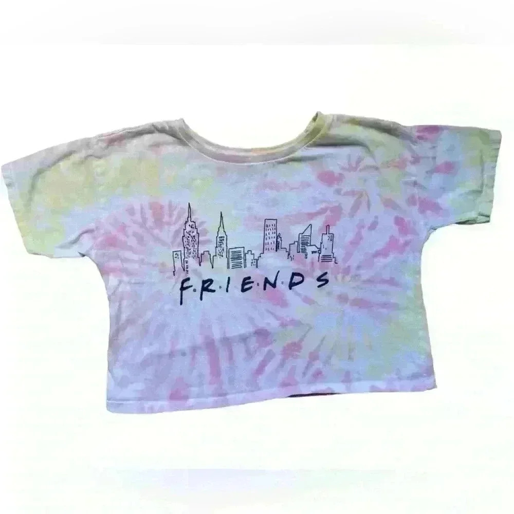 5/20$ Girls FRIENDS cropped tie-dye t-shirt. Size small 6/6x